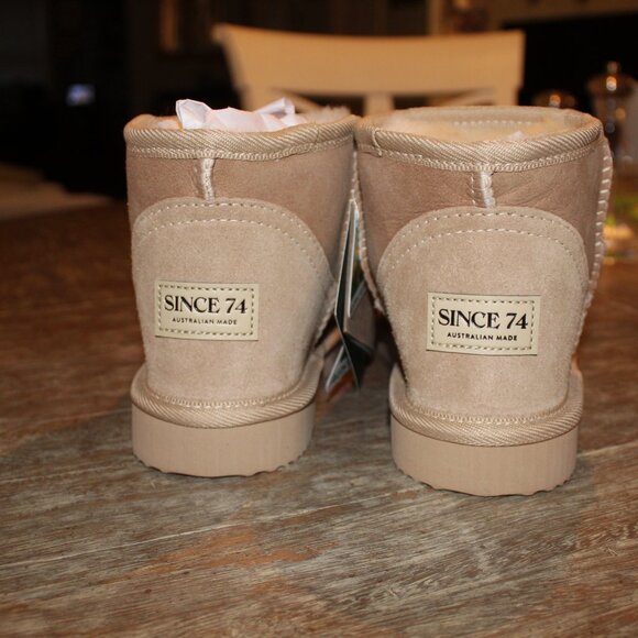 Brand NEW! Authentic Australian Heritage UGG Boots by SINCE 1974™ - Picture 2 of 7